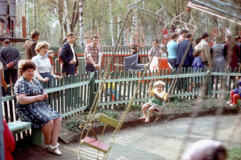   . 1983 .